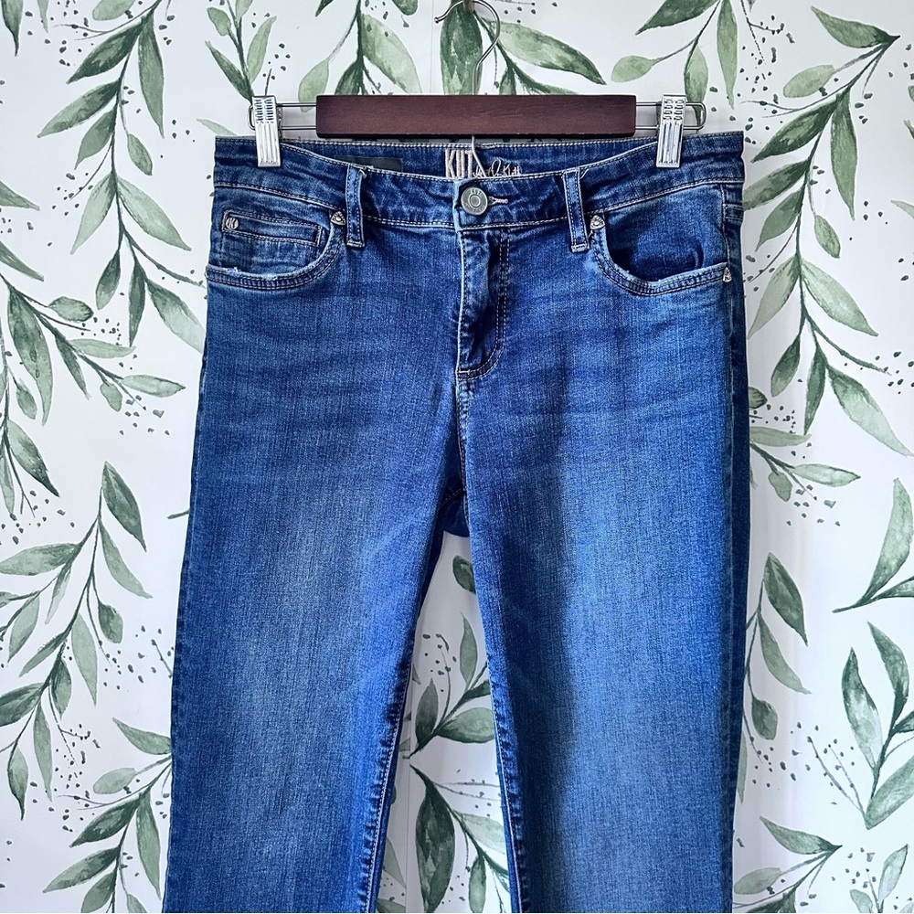 Kut from the Kloth Katy Boyfriend Jeans. Size 6. Dark Wash. - Picture 2 of 7